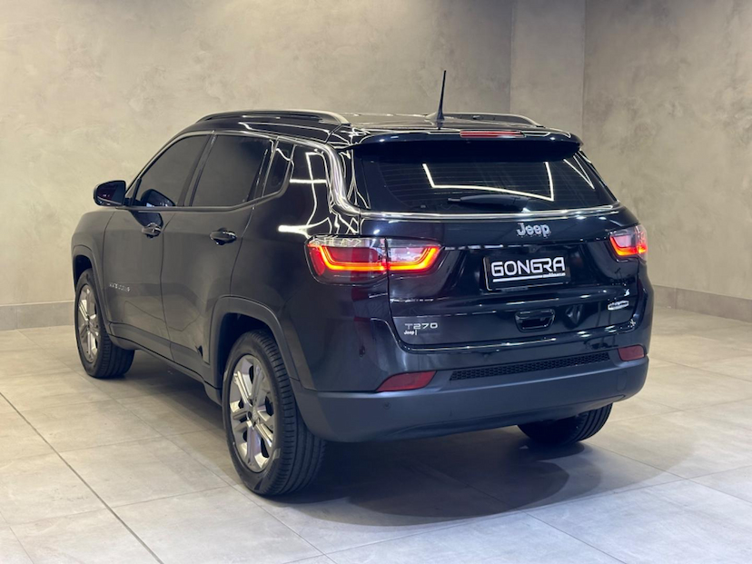 Foto do veículo JEEP COMPASS  LONG TF 2023 10.356 KM 144.900,00