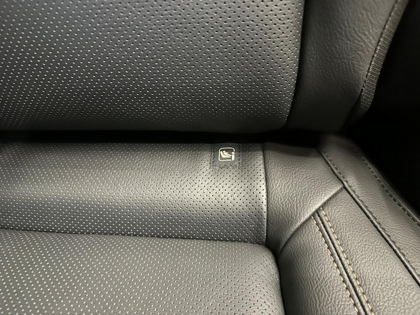 Foto do veículo JEEP COMPASS  LIMITED TF 2023 12.033 KM 165.900,00