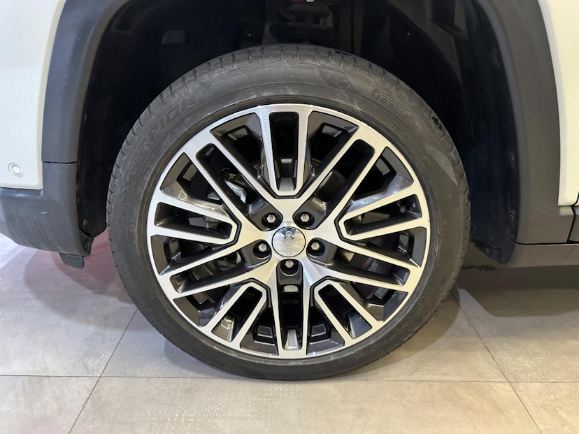 Foto do veículo JEEP COMPASS  LIMITED TF 2023 12.033 KM 165.900,00