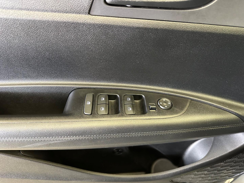 Foto do veículo HYUNDAI HB20  COMFORT 1.0 TB FLEX 12V AUT 2024 9.389 KM 94.900,00
