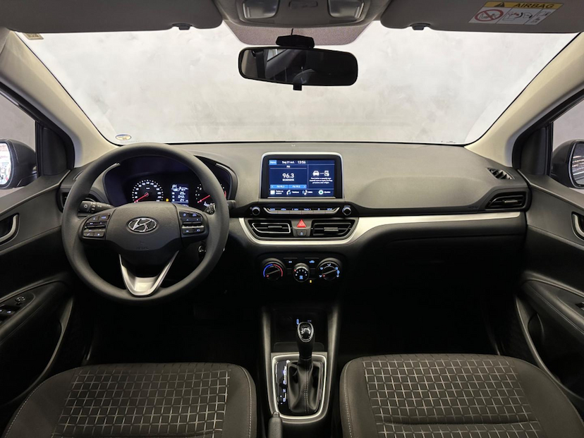 Foto do veículo HYUNDAI HB20  COMFORT 1.0 TB FLEX 12V AUT 2024 9.389 KM 94.900,00