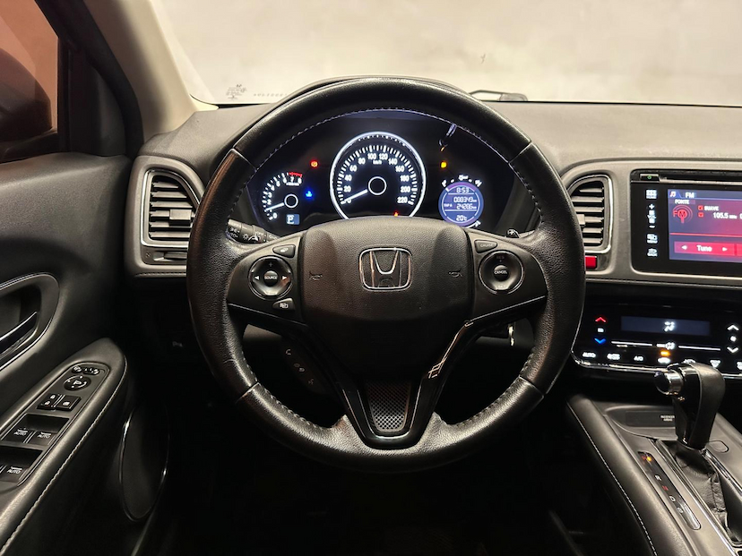 Foto do veículo HONDA HR-V HR-V TOURING 1.8 FLEXONE 16V 5P AUT 2018 88.183 KM 99.900,00