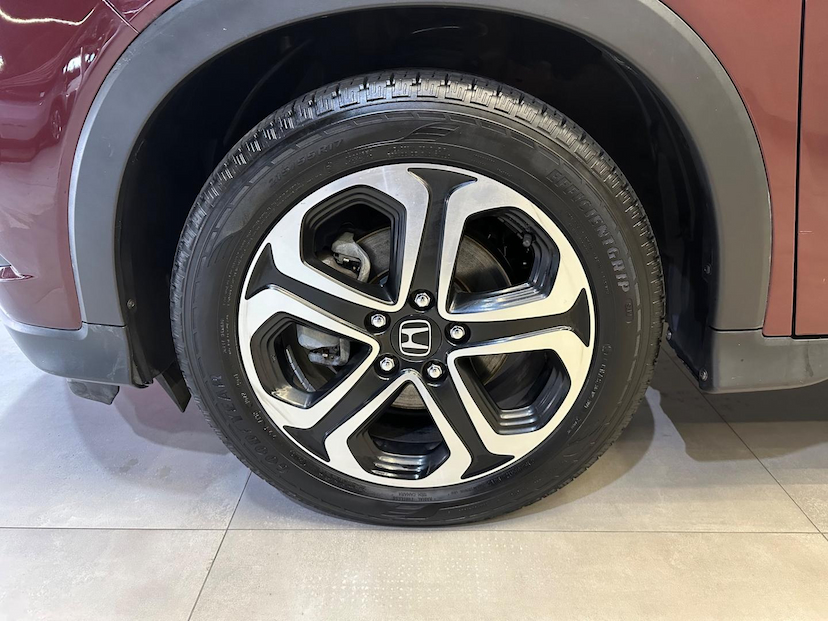 Foto do veículo HONDA HR-V HR-V TOURING 1.8 FLEXONE 16V 5P AUT 2018 88.183 KM 99.900,00