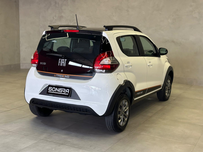 Foto do veículo FIAT MOBI  TREKKING 1.0 MT 2023 21.635 KM 62.900,00