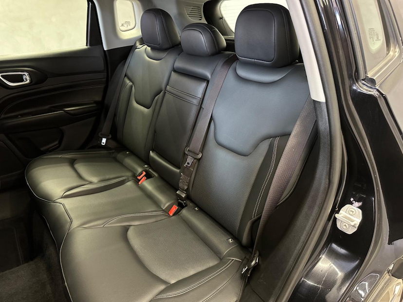 Foto do veículo JEEP COMPASS  LONG. T270 1.3 TB 4X2 FLEX AUT. 2023 20.372 KM 139.900,00