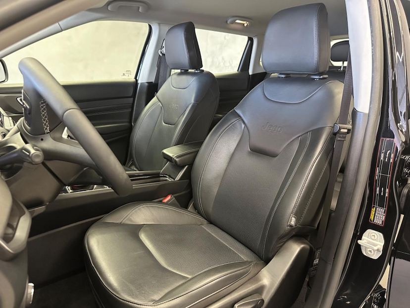 Foto do veículo JEEP COMPASS  LONGITUDE T270 TURBO FLEX AUT. 2023 13.607 KM 142.900,00