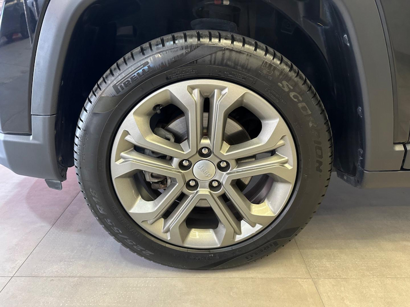 Foto do veículo JEEP COMPASS  LONGITUDE T270 TURBO FLEX AUT. 2023 13.607 KM 142.900,00