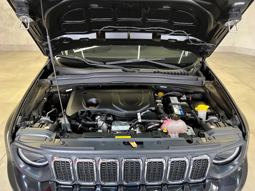Foto do veículo JEEP RENEGADE  LGTD T270 2022 24.130 KM 114.900,00