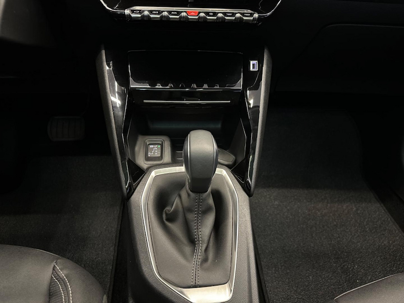 Foto do veículo PEUGEOT 208  GRIFFE AT 2022 39.488 KM 87.900,00