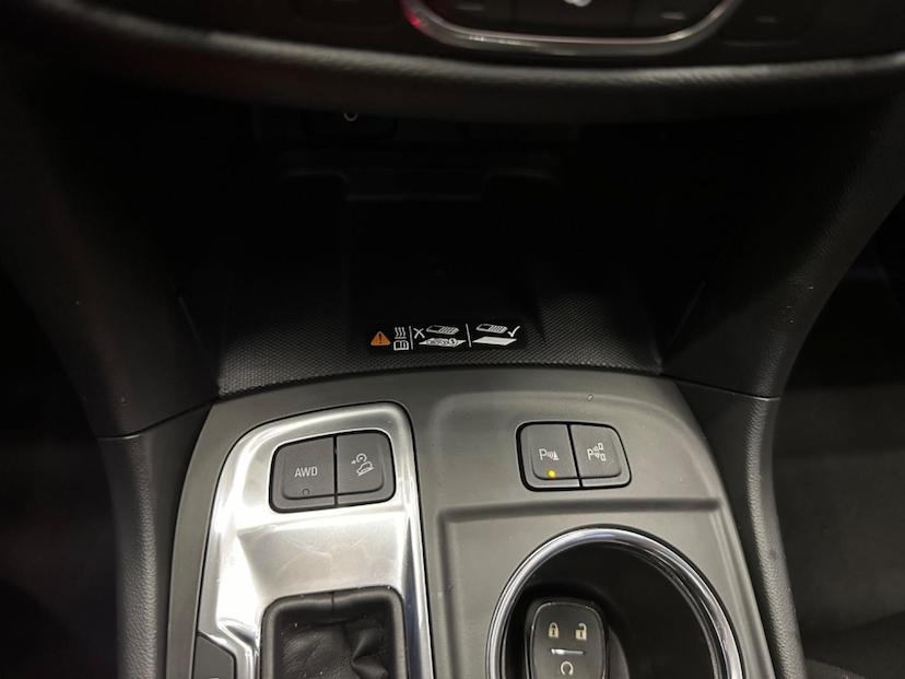 Foto do veículo CHEVROLET EQUINOX CHEV  PREMIER 2019 79.890 KM 129.900,00