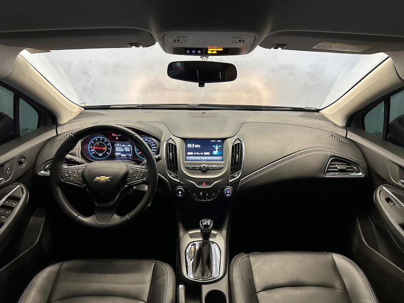 Foto do veículo CHEVROLET CRUZE  1.4 SPORT6 LT AUTOMATICO 2018 82.300 KM 85.900,00