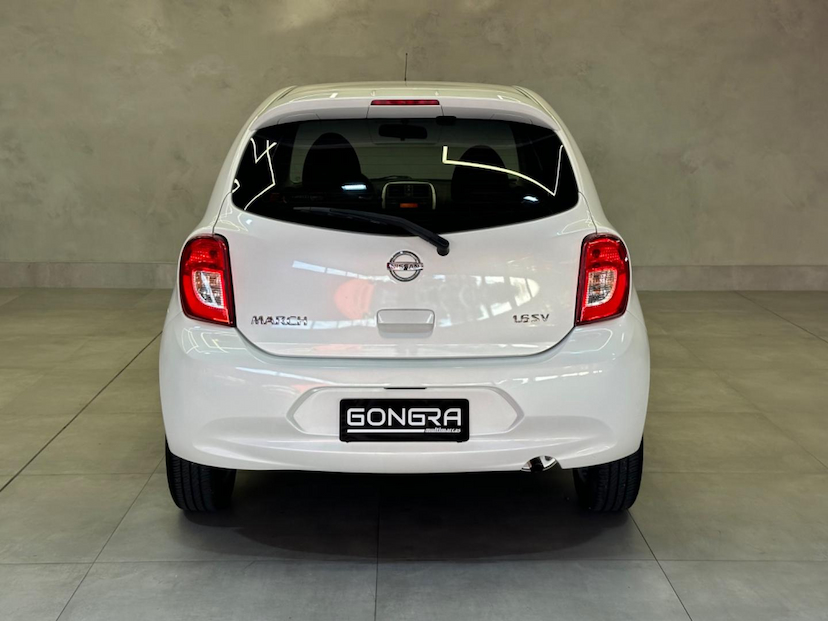 Foto do veículo NISSAN MARCH NISSAN  16SV FLEX 2018 52.989 KM 54.900,00