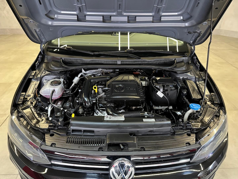 Foto do veículo VOLKSWAGEN POLO  1.0 170 TSI COMFORTLINE AUTOMÁTICO 2020 70.169 KM 79.900,00