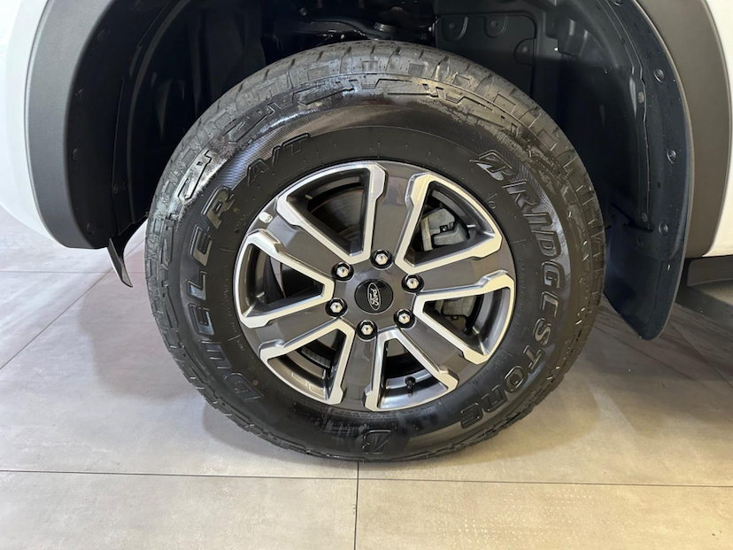 Foto do veículo FORD RANGER  XLT 3.0 V6 4X4 CD TB DIE. AUT. 2024 27.318 KM 269.900,00