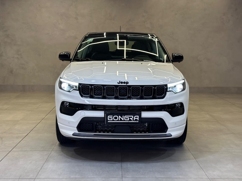 Foto do veículo JEEP COMPASS  S 4XE HIBRIDO 2022 18.116 KM 184.900,00