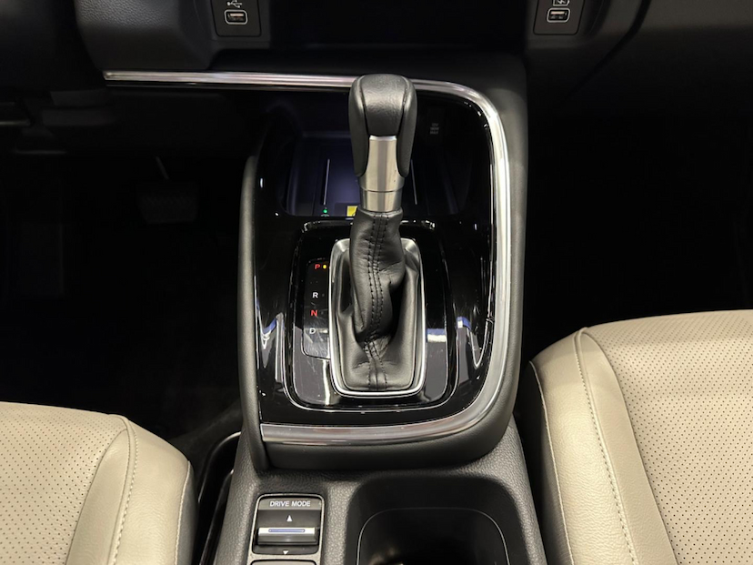 Foto do veículo HONDA HR-V HR-V ADVANCE 2024 18.558 KM 172.900,00