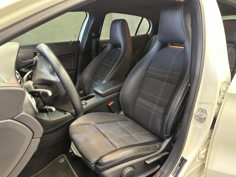 Foto do veículo MERCEDES-BENZ GLA 200  1.6 CGI STYLE 16V TURBO 4P 2016 80.556 KM 99.900,00