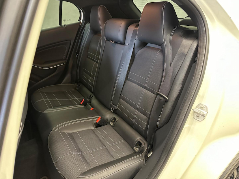 Foto do veículo MERCEDES-BENZ GLA 200  1.6 CGI STYLE 16V TURBO 4P 2016 80.556 KM 99.900,00