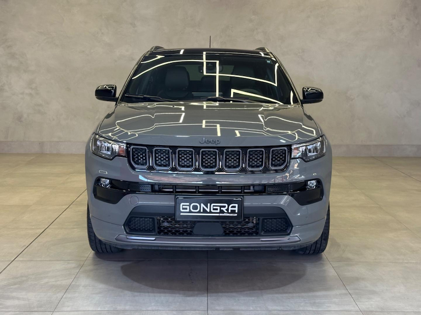 Foto do veículo JEEP COMPASS  SERIE S TF 2023 25.505 KM 179.900,00