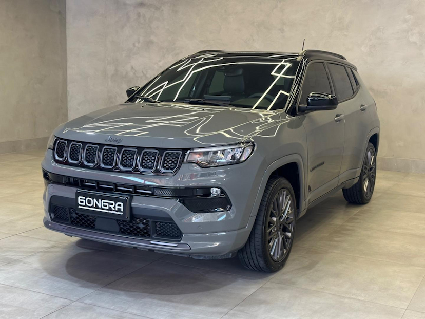 Foto do veículo JEEP COMPASS  SERIE S TF 2023 25.505 KM 179.900,00