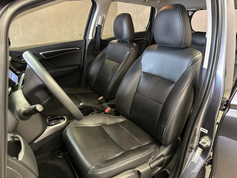 Foto do veículo HONDA FIT  LX CVT 2017 84.338 KM 72.900,00