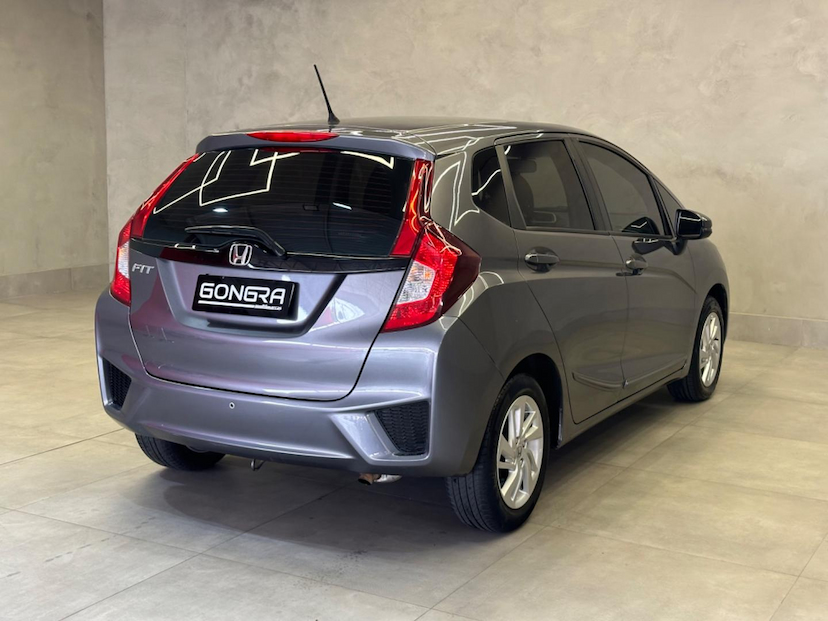 Foto do veículo HONDA FIT  LX CVT 2017 84.338 KM 72.900,00