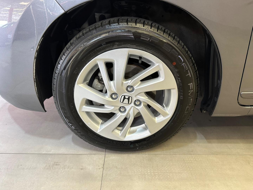Foto do veículo HONDA FIT  LX CVT 2017 84.338 KM 72.900,00
