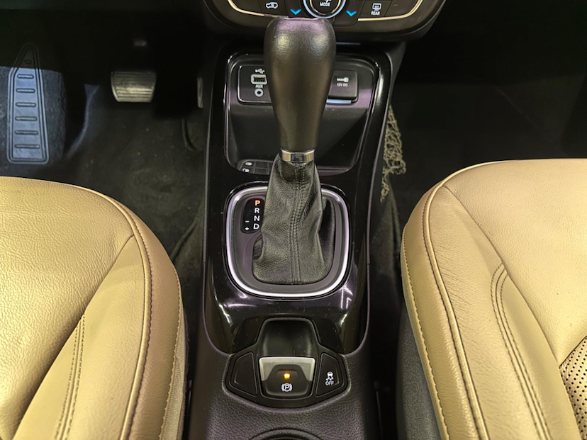 Foto do veículo JEEP COMPASS  LIMITED 2.0 4X2 FLEX 16V AUT 2017 86.546 KM 93.900,00