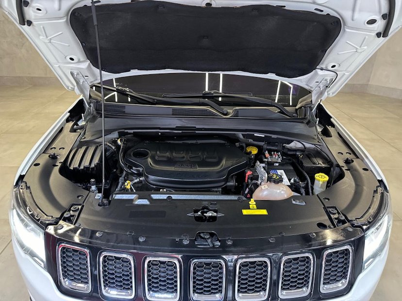 Foto do veículo JEEP COMPASS  LIMITED 2.0 4X2 FLEX 16V AUT 2017 86.546 KM 93.900,00