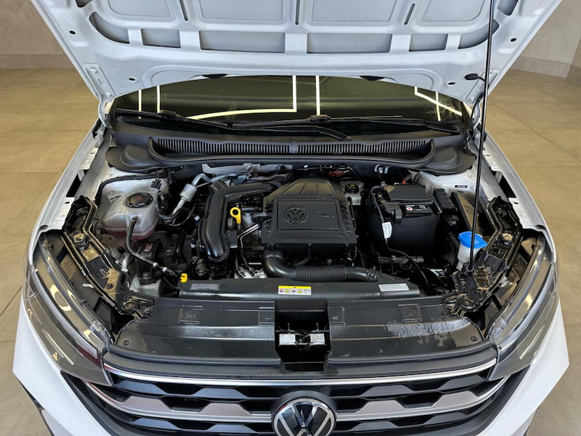 Foto do veículo VOLKSWAGEN NIVUS  1.0 200 TSI HIGHLINE 2021 52.170 KM 107.900,00