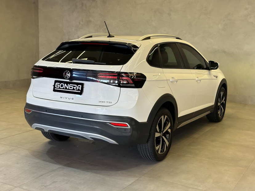 Foto do veículo VOLKSWAGEN NIVUS  1.0 200 TSI HIGHLINE 2021 52.170 KM 107.900,00