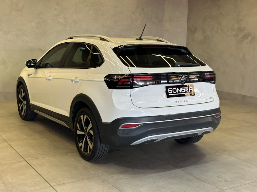 Foto do veículo VOLKSWAGEN NIVUS  1.0 200 TSI HIGHLINE 2021 52.170 KM 107.900,00