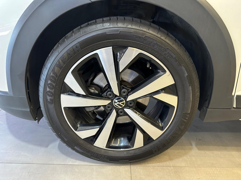 Foto do veículo VOLKSWAGEN NIVUS  1.0 200 TSI HIGHLINE 2021 52.170 KM 107.900,00