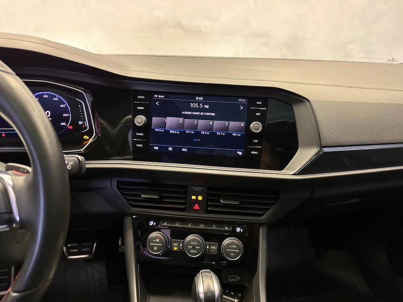 Foto do veículo VOLKSWAGEN JETTA  GLI 350 TSI 2.0 16V 4P AUT 2019 54.600 KM 162.900,00