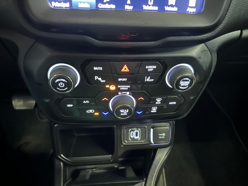 Foto do veículo JEEP RENEGADE  LONGITUDE T270 1.3 TB 4X2 FLEX AUT 2024 8.349 KM 126.900,00