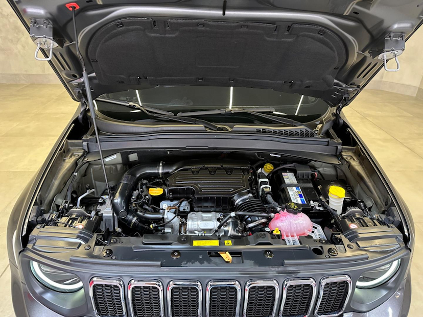 Foto do veículo JEEP RENEGADE  LONGITUDE T270 1.3 TB 4X2 FLEX AUT 2024 8.349 KM 126.900,00