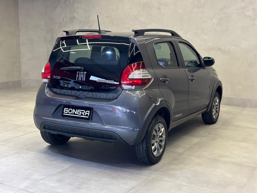 Foto do veículo FIAT MOBI  TREKKING 1.0 MT 2022 22.515 KM 58.900,00