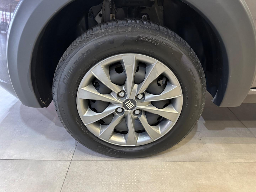 Foto do veículo FIAT MOBI  TREKKING 1.0 MT 2022 22.515 KM 58.900,00