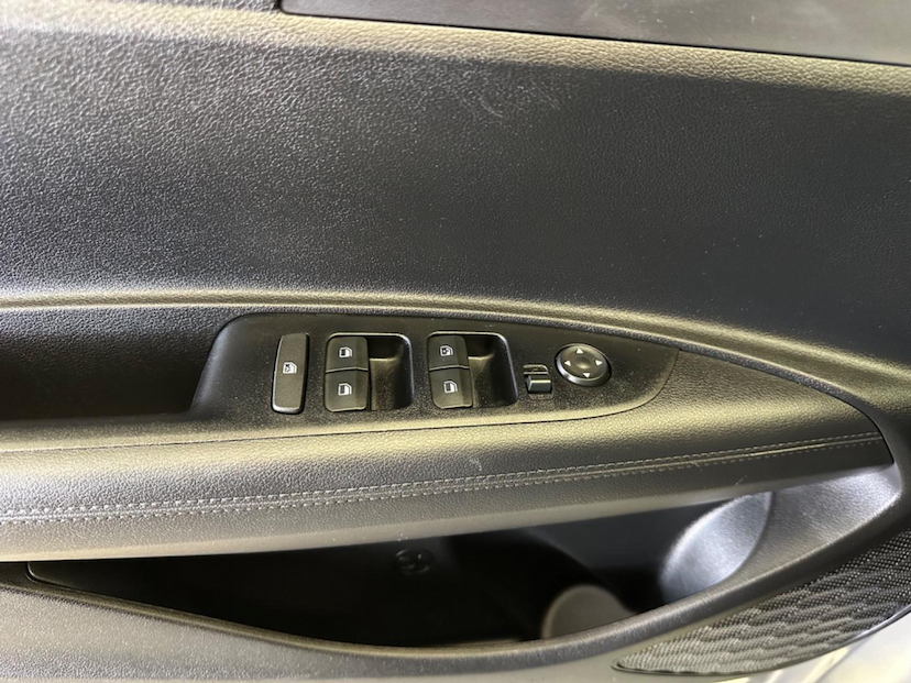 Foto do veículo HYUNDAI HB20  1.0 MT VISION 2022 20.463 KM 66.900,00