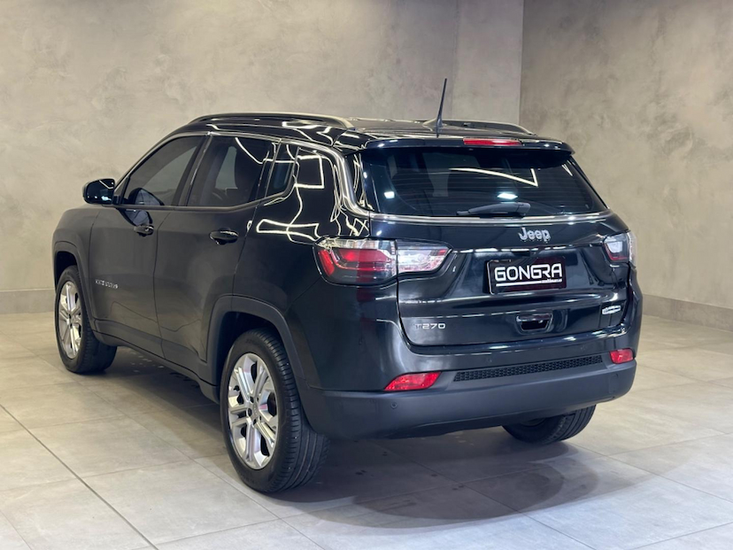 Foto do veículo JEEP COMPASS  LONG TF 2022 42.226 KM 133.900,00