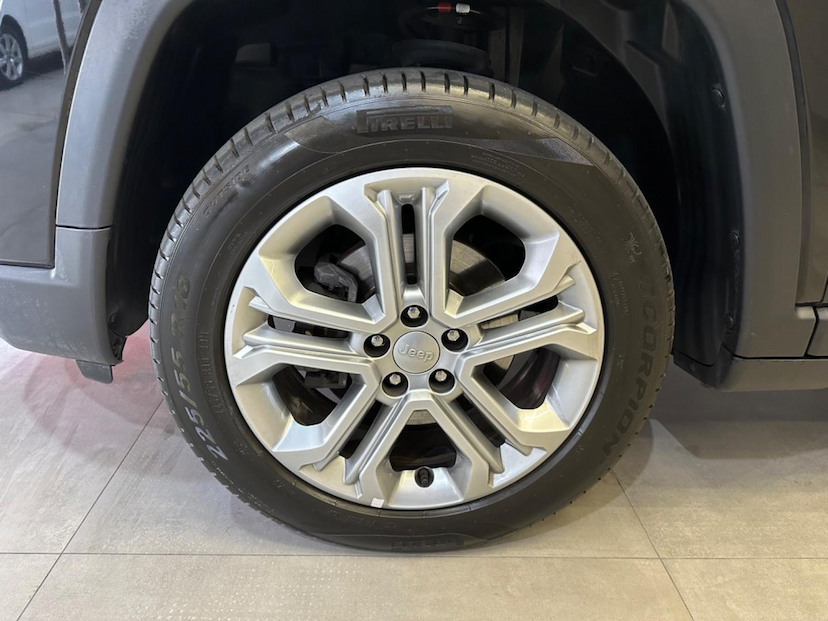 Foto do veículo JEEP COMPASS  LONG TF 2022 42.226 KM 133.900,00