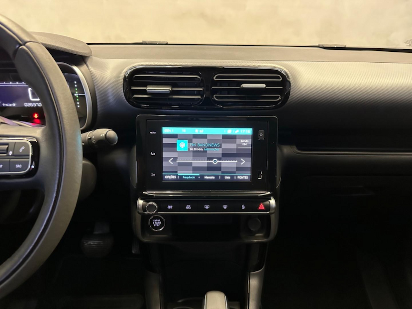Foto do veículo CITROËN C4 CACTUS  1.6 FEEL PACK AUT 2022 26.326 KM 88.900,00