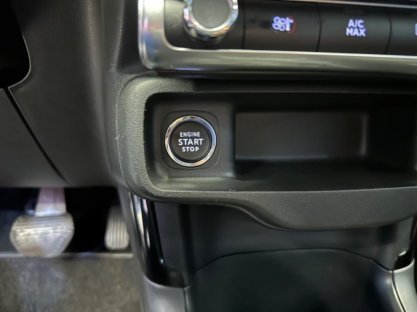 Foto do veículo CITROËN C4 CACTUS  1.6 FEEL PACK AUT 2022 26.326 KM 88.900,00