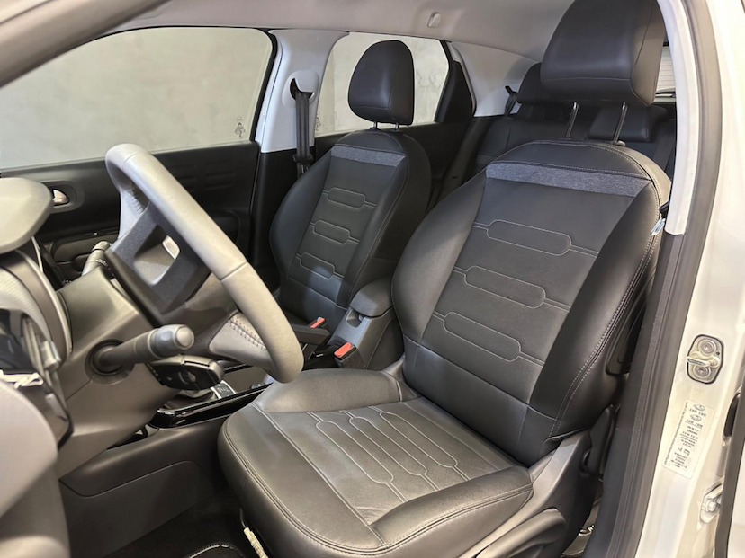 Foto do veículo CITROËN C4 CACTUS  1.6 FEEL PACK AUT 2022 26.326 KM 88.900,00