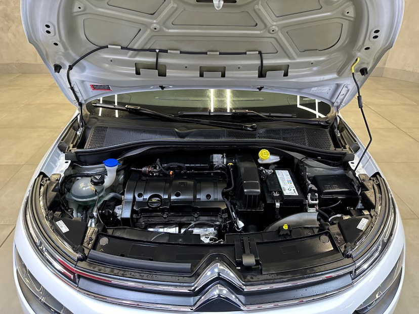 Foto do veículo CITROËN C4 CACTUS  1.6 FEEL PACK AUT 2022 26.326 KM 88.900,00