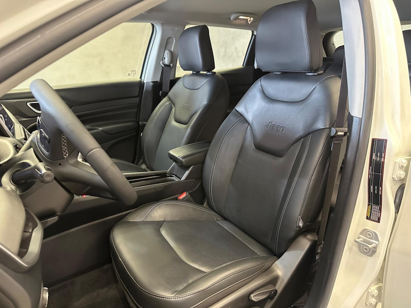 Foto do veículo JEEP COMPASS  LONGITUDE T270 TURBO FLEX AUT. 2023 7.912 KM 152.900,00