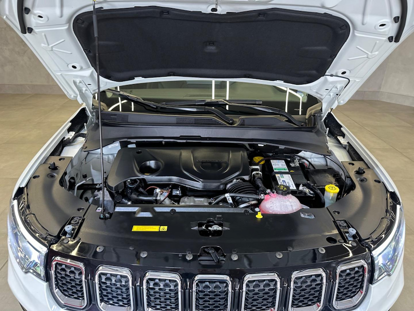 Foto do veículo JEEP COMPASS  LONGITUDE T270 TURBO FLEX AUT. 2023 7.912 KM 152.900,00
