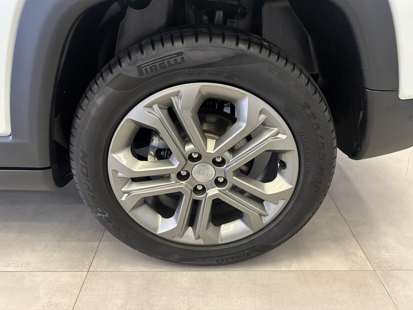 Foto do veículo JEEP COMPASS  LONGITUDE T270 TURBO FLEX AUT. 2023 7.912 KM 152.900,00