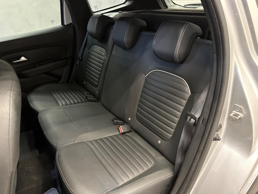 Foto do veículo RENAULT DUSTER  ICONIC 1.6 CVT FLEX 2022 92.000 KM 84.900,00