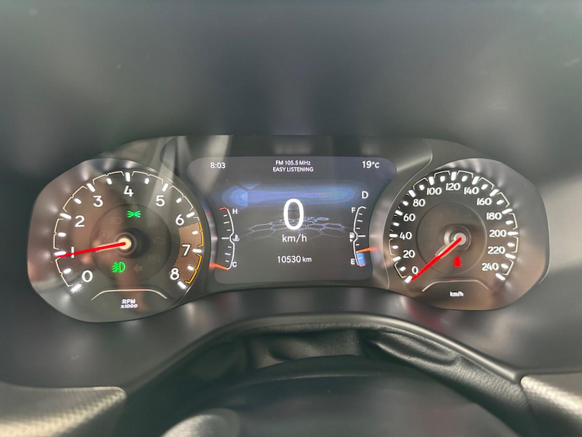 Foto do veículo JEEP COMPASS  LONG TF 2023 10.466 KM 150.900,00